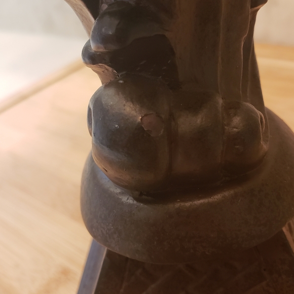 Decorative lamp with beads and yard accents, beige lamp shade and brown stand - Picture 6 of 9